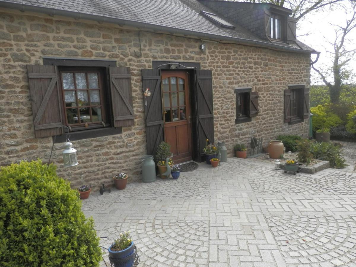 La Petite Cretouffiere - Naturiste Accommodation - Adult Only Colombiers-du-Plessis Buitenkant foto
